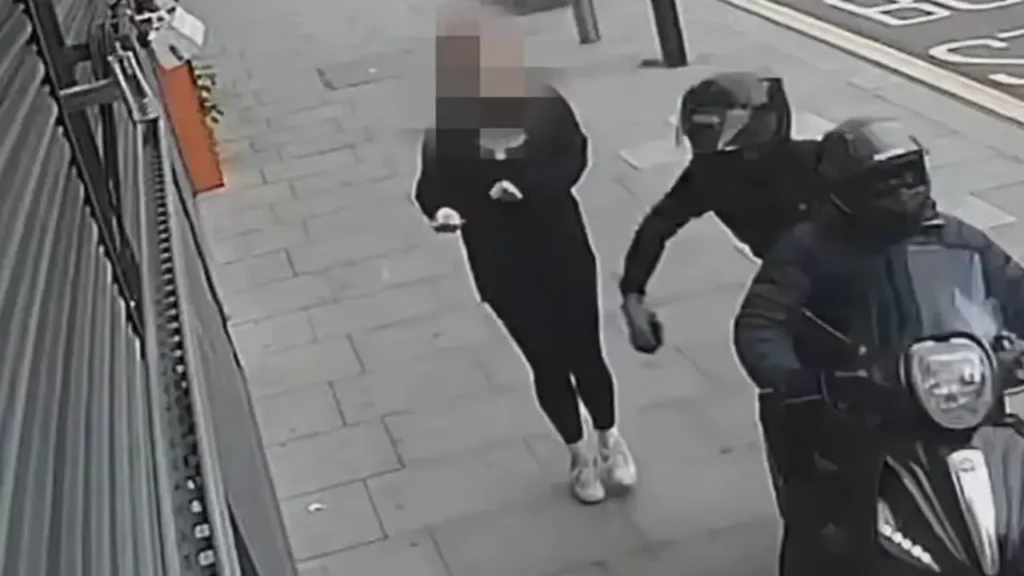 أزمة لندن.. تصاعد بلاغات سرقة الهواتف يثير مخاوف واسعة بين السكان والزوار